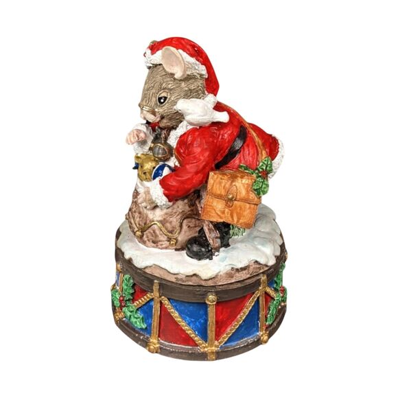 Vintage Resin Christmas Mouse Music Box: Musical Holiday Figurine Decor - Picture 5 of 7